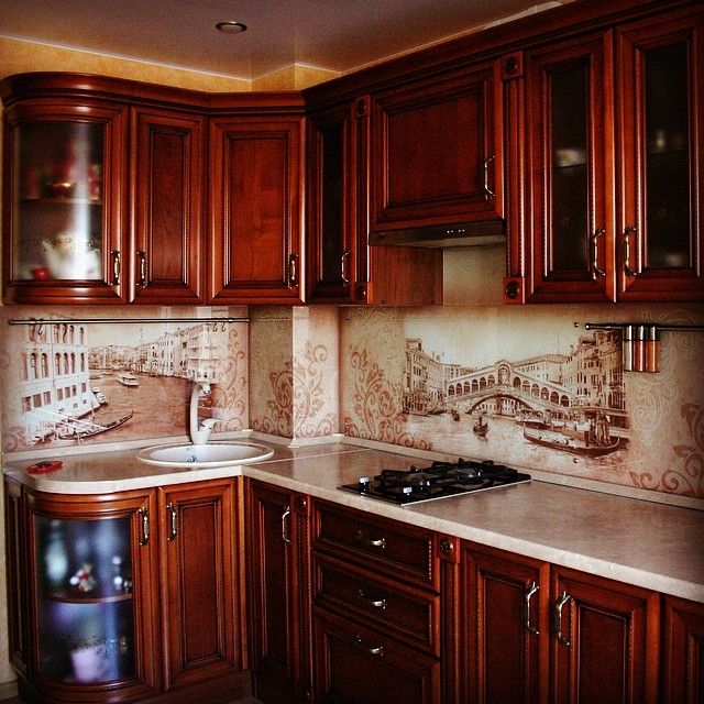 Стеклянный фартук для кухни Нижний—Новгород